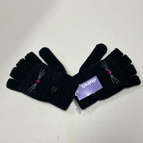 Claire’s Winter Gloves with Mini Pocket Cute Kitty Design Black - Picture 2 of 8